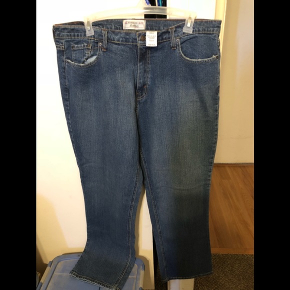 womens plus levis
